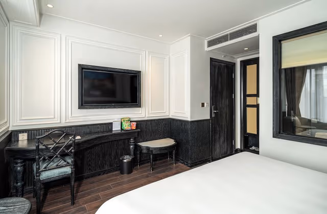 Deluxe Twin Room, Non Smoking, City View