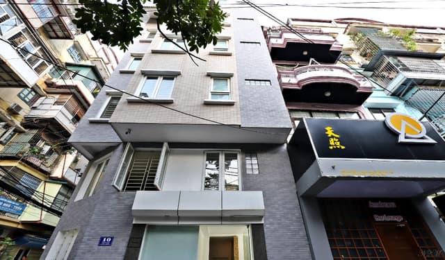 1-Bedroom Apartment