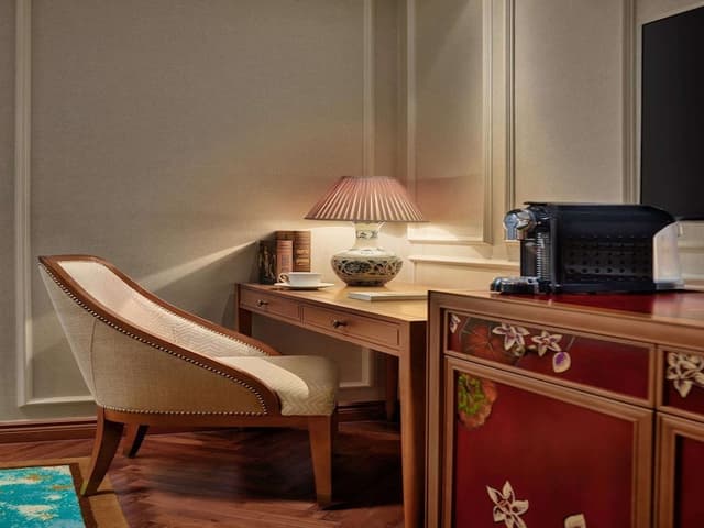Executive Room, 2 Twin Beds, Club Lounge Access (High Floor)