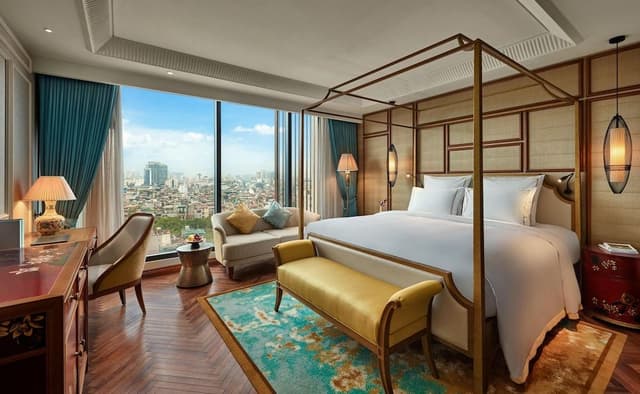 Grand Deluxe, King Bed, High Floor