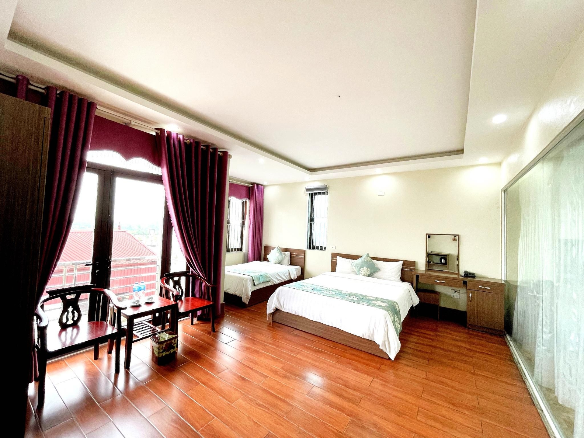 แฟมิลี่ แอร์พอร์ต โฮเทล (Family Airport Hotel)2