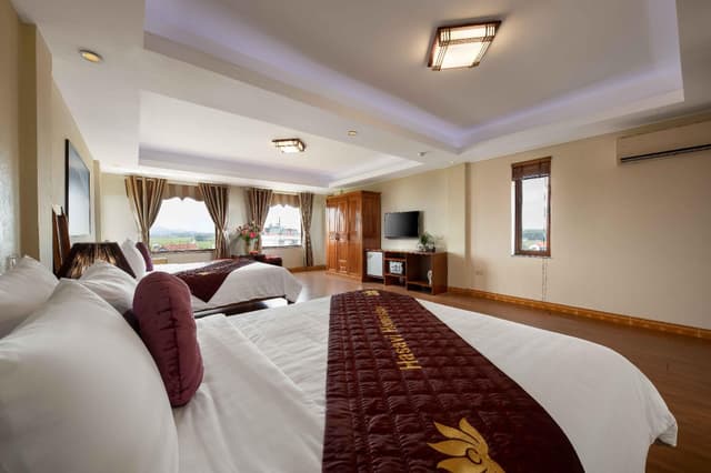 Suite Triple Room