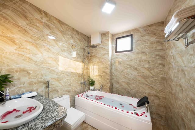 Suite Family Room
