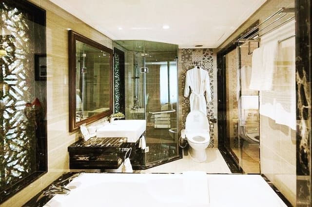 Deluxe Suite, Sauna, City View