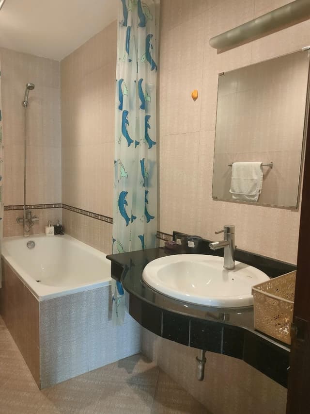 Suite Family Room