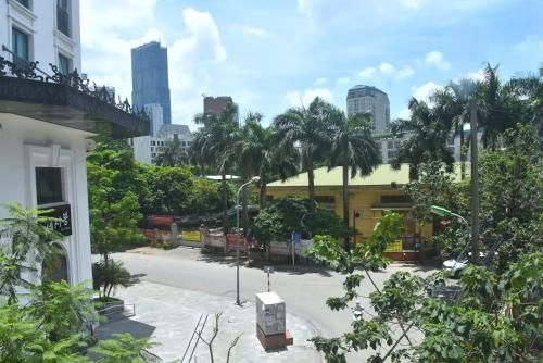 โรงแรมถั่ญ ฮัง ใกล้เมะจี (Thanh Hang Hotel near Emerald My Dinh)0