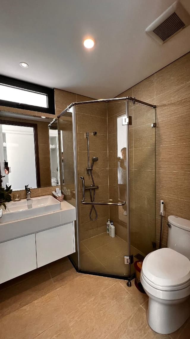 Two-Bedroom Executive Apartment with Balcony