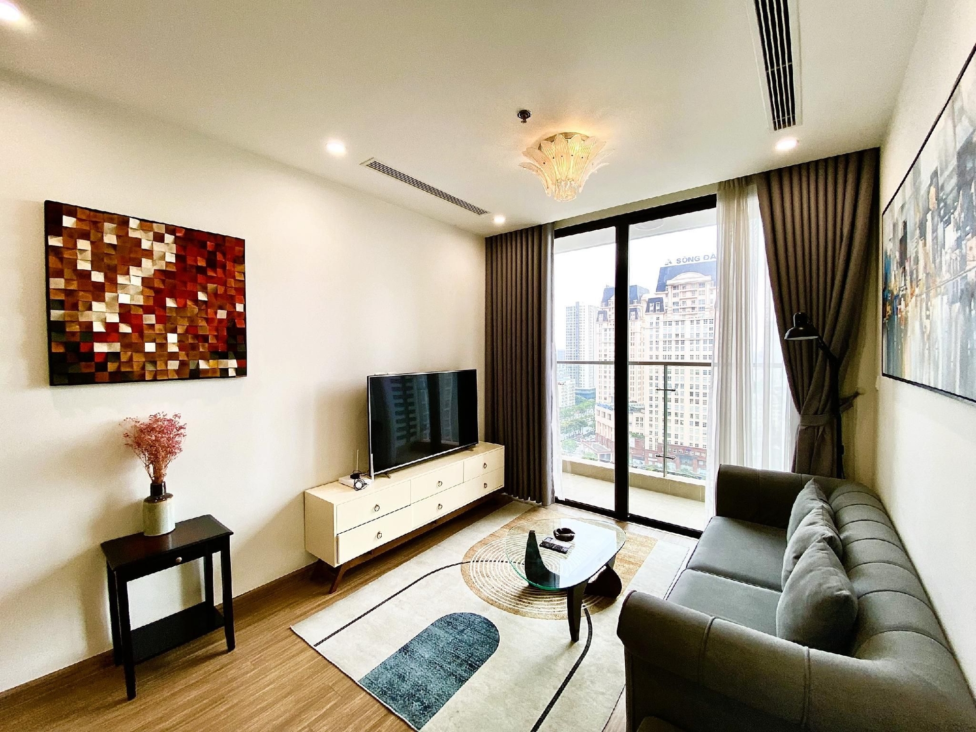 อพาร์ทเมนท์สุดหรู Vinhomes SkyLake - โดย MC Homes (Vinhomes SkyLake Luxury Apartment - By MC Homes)3