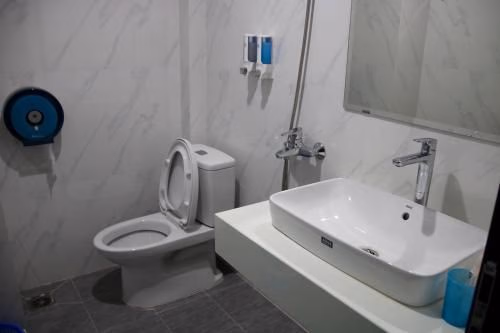 โรงแรมมิงฮวน - ซอย 5 โดญา - บายเบย์ลักชัวรี (Minh Quân Hotel - Ngõ 5 Do Nha - by Bay Luxury)3