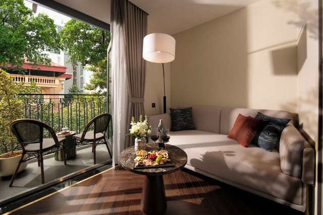 Grand Suite, 1 King Bed, Balcony, City View
