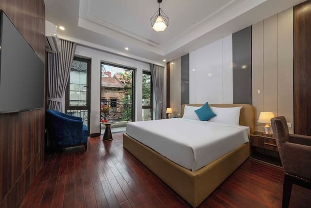 Deluxe Double Room, City View