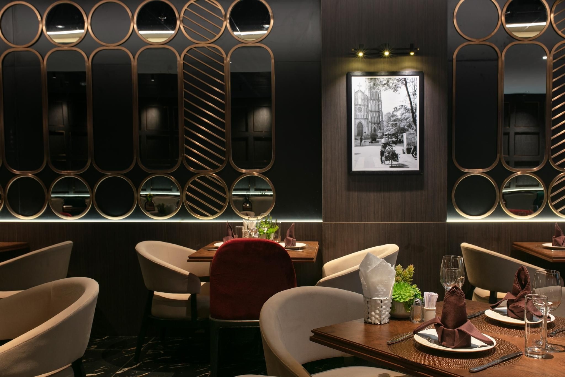 โรงแรมเมย์ เดอ วิลล์ คราวน์ (May De Ville Crown Hotel)4