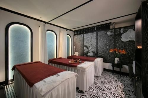 โฮเทล ชาโต เดอ ฮานอย (Hotel Chateau De Hanoi)1