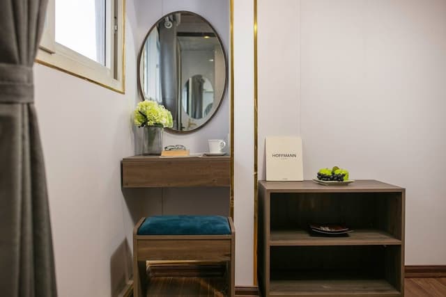Deluxe Room, 1 Queen Bed, City View