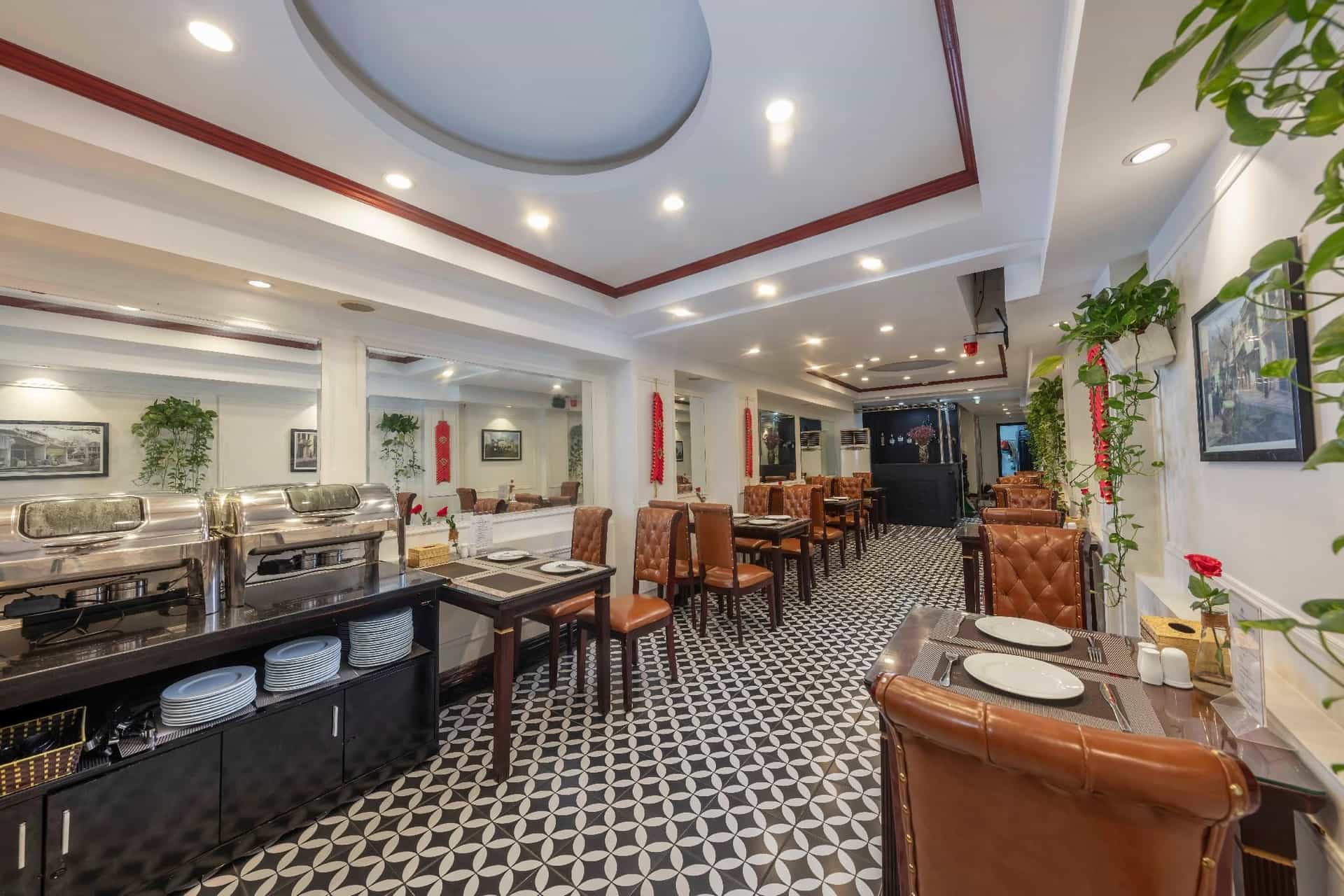 Golden Lotus Legend Hotel