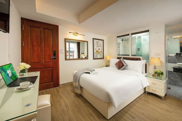 Senior Double Room, Balcony, City View