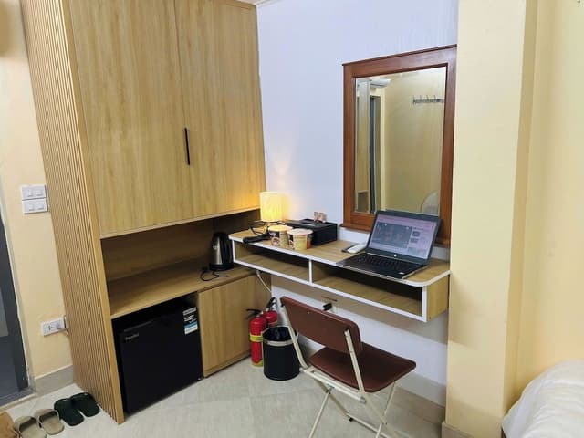 Standard Room, 1 King Bed, Non Smoking, No Windows