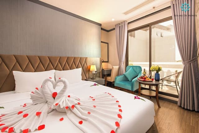 Honeymoon Room with Balcony
