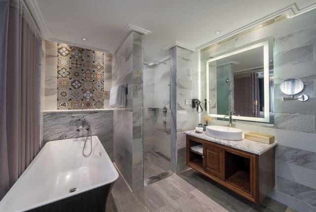Luxury Suite