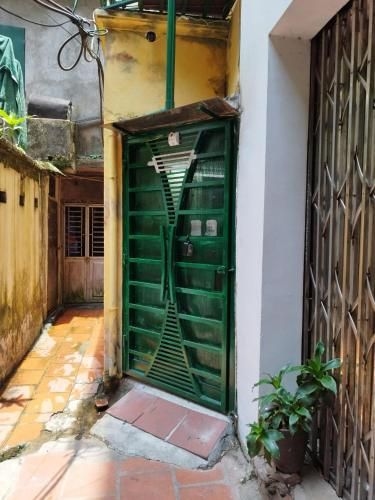 อพาร์ตเมนต์ 2 ห้องนอน 2 ห้องน้ำส่วนตัว ขนาด 40 ตร.ม. – ย่านเมืองเก่า (home stay pho cocheck in tu động-book phong online)0