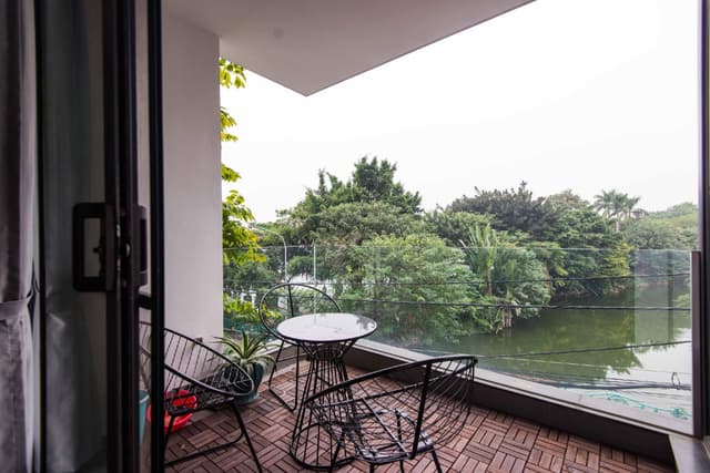 Two-Bedroom Family Apartment with Balcony