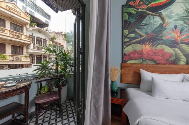 Balcony Executive Suite