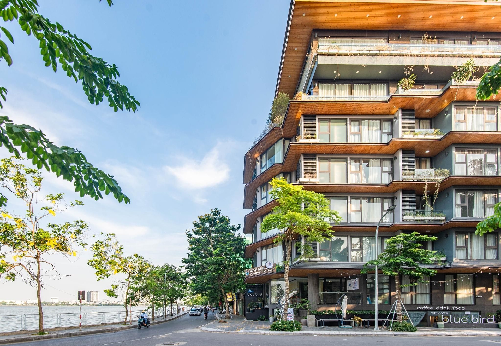 22housing Moon West Lake View0