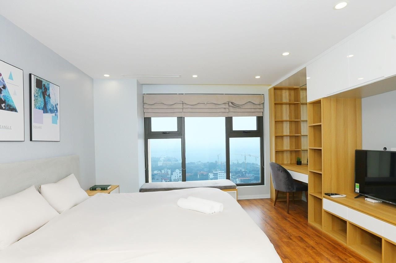 ดี'เลอรัว โซเลยล์ – เตยโฮ – ใกล้เวสต์เลค ในฮานอย (D'Leroi Soleil- Tay Ho- Near Westlake in Hanoi)2