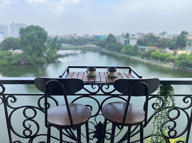Apartment, Lake View