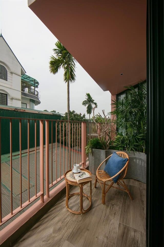 Studio With Balcony