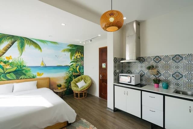 Honeymoon Studio