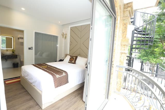 Double with Balcony
