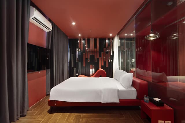 Royal Room