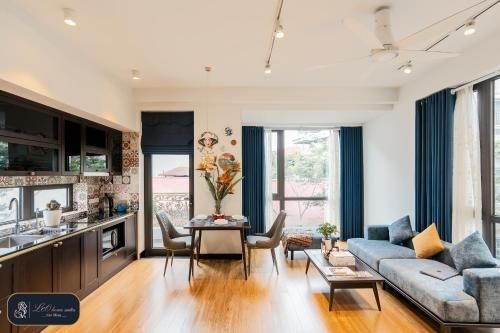 Serviced Apt w skylineview,Projector, 2BR incenter1