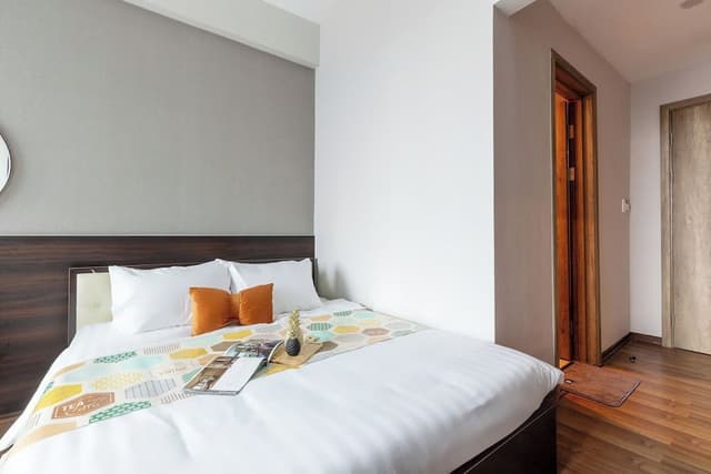 Deluxe Studio, 1 Queen Bed, Air conditioning, City View