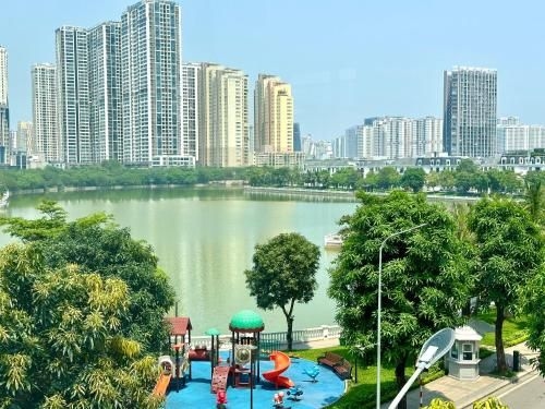 5* Stu Near My Dinh Stadium0