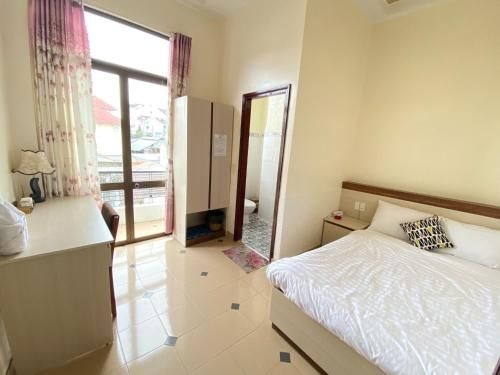 โรงแรมเสาไม้ติม (Sao Mai Tim Hotel)0