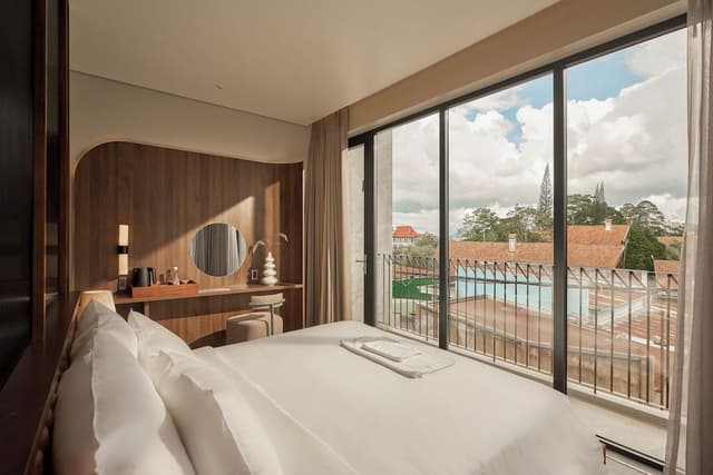 Luxury Apartment, City View
