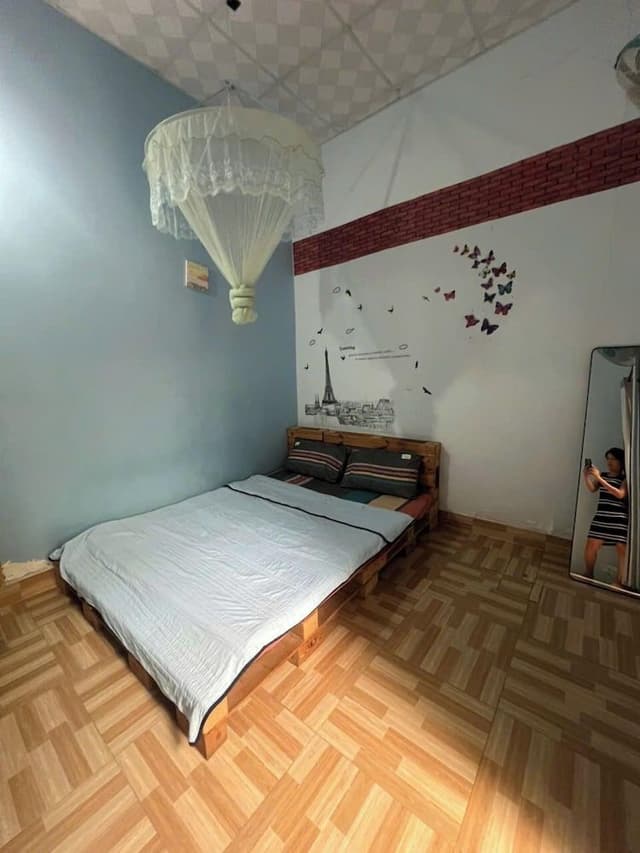 Standard Double Room, Shared Bathroom