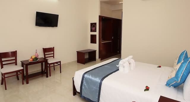 Deluxe Double Room, Garden View