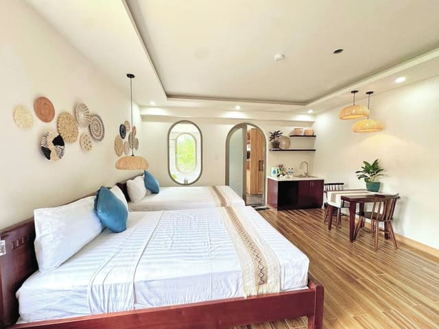 Family Quadruple Room, 2 Double Beds, Non Smoking, Bathtub