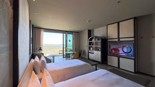 Deluxe Ocean View Twin
