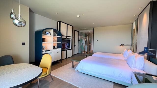 Deluxe Ocean View Twin