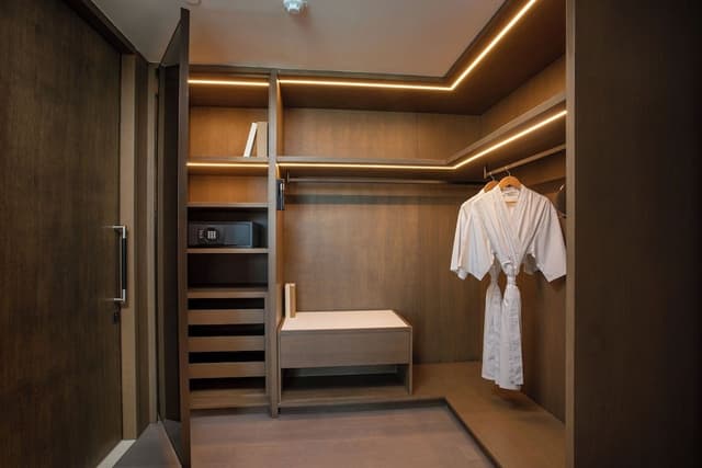 One Bedroom King