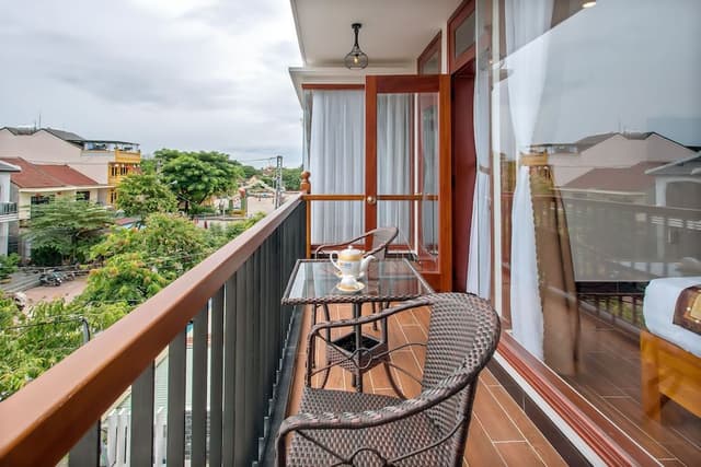 Family Room, Balcony, City View