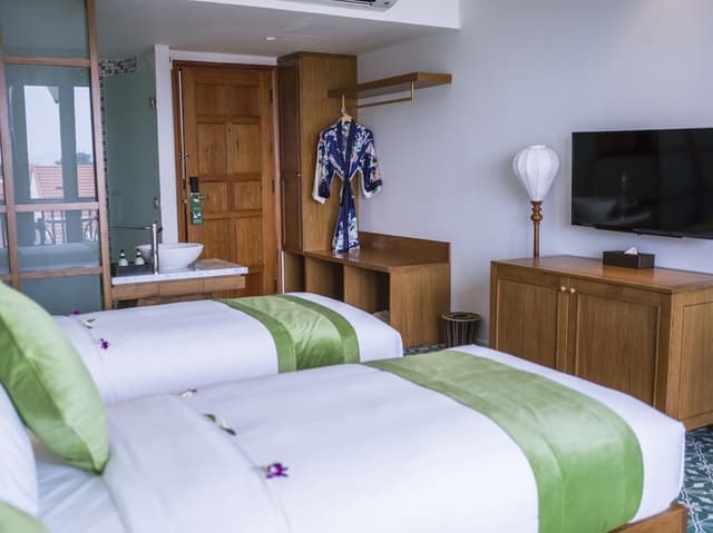 Superior Room, City View