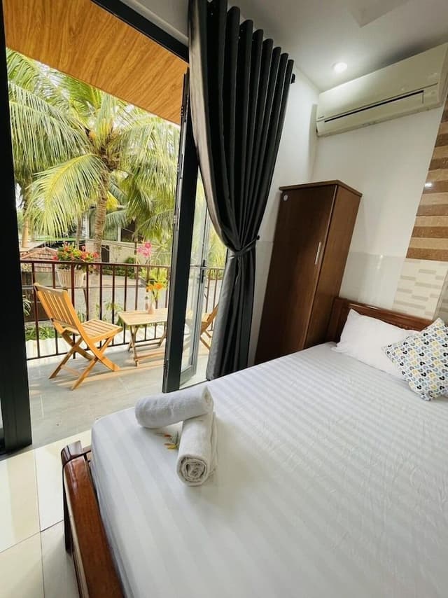 Deluxe Room, Balcony