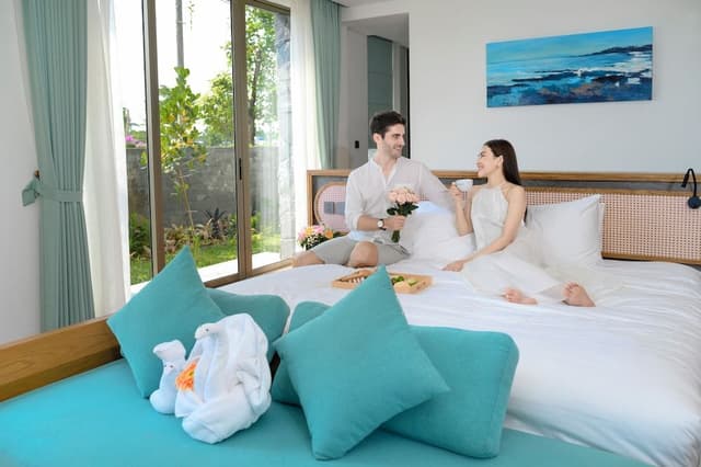 Three-Bedroom Villa with Daily Afternoon tea at VIP Lounge