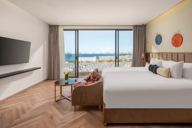 Premium Room, 1 King Bed