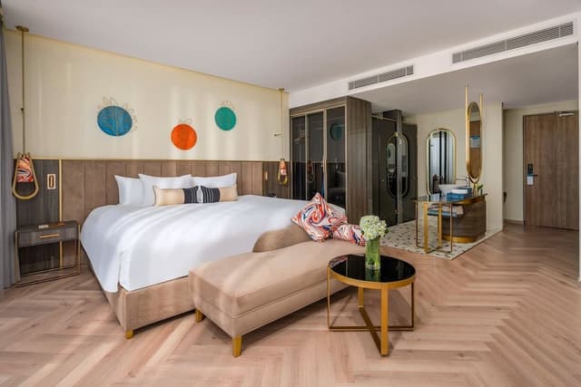 Premium Room, 1 King Bed